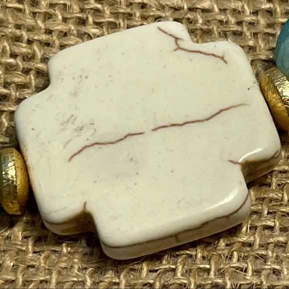 artisan stretch bracelet turquise howlite glass - Picture 4 of 8